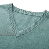 Sweter Wełniany z Dekoltem w Serek