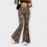 Bootcut nohavice s leopardím vzorom